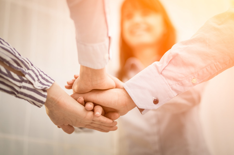 夫妻離婚時共有車輛如何分？深圳法律咨詢網(wǎng)為你解答