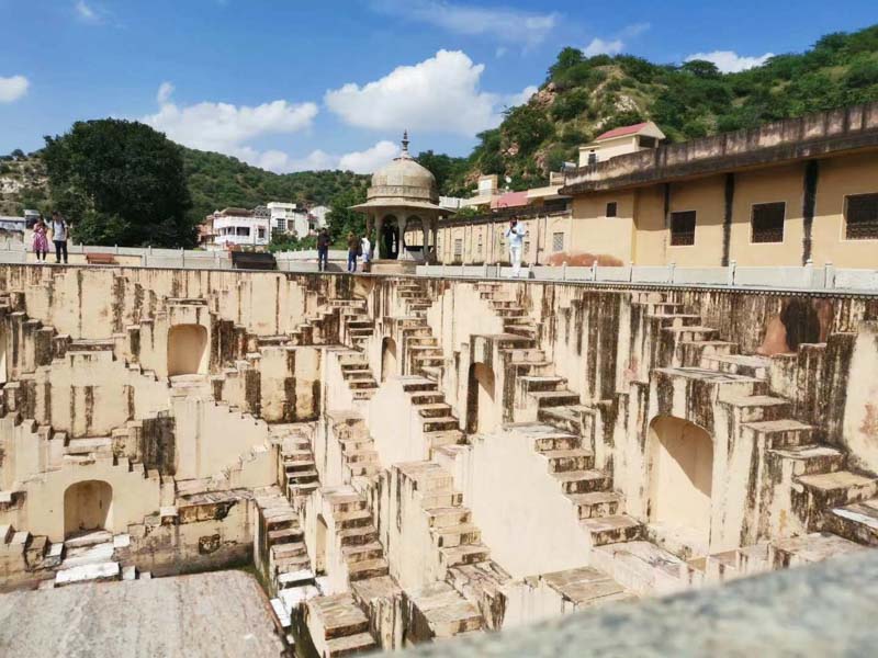 法律知識大全—坪山律師事務(wù)所講解網(wǎng)貸清退機制