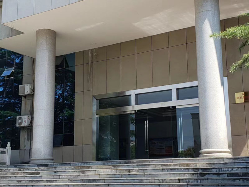 仲裁還是訴訟？深圳律師咨詢網(wǎng)教您如何選擇最適合的勞動糾紛解決方式